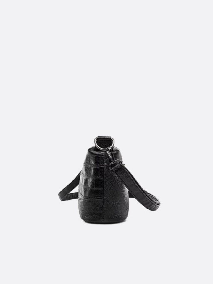 Multi-pocket shoulder bag<br> Vianney