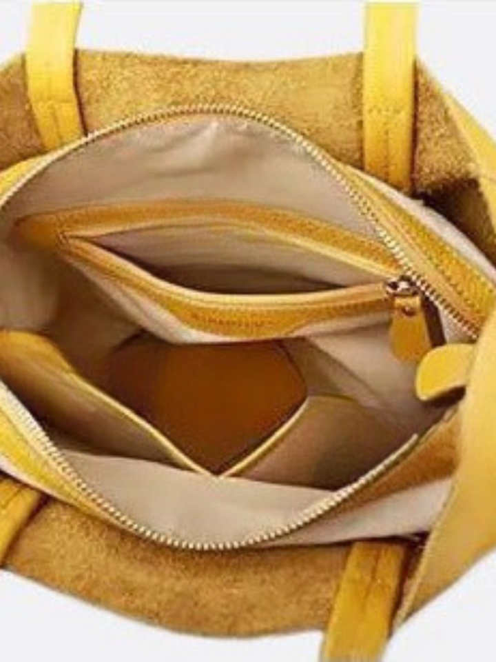 Vertical leather tote bag<br> Silvano