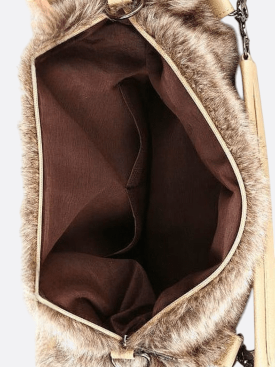 Beige faux fur bag<br>Norenzo