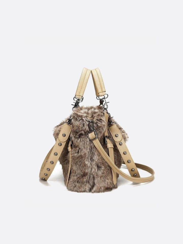Beige faux fur bag<br>Norenzo